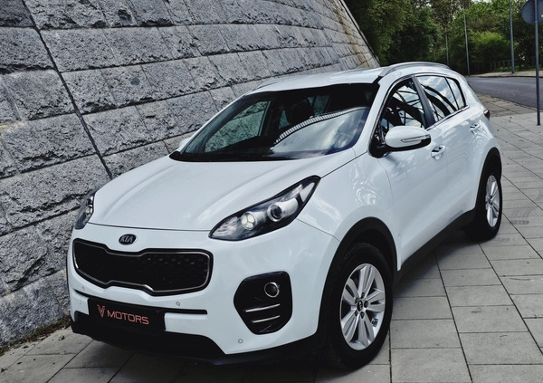 Kia Sportage cena 61900 przebieg: 237958, rok produkcji 2017 z Pajęczno małe 781